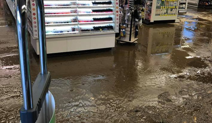 Water damage in a supershop